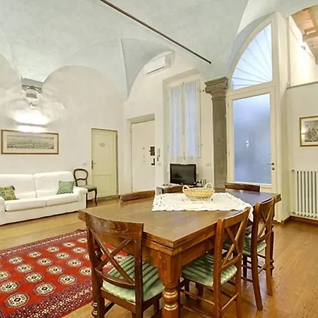 Apartment Piazza Ciompi With Private Garden *